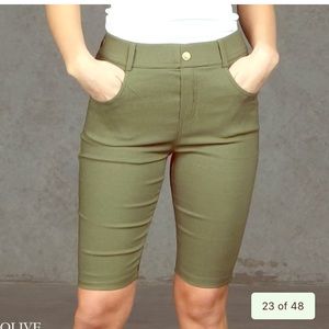 Lara Fashion knee Shorts